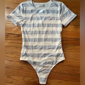 Aritzia babaton bodysuit